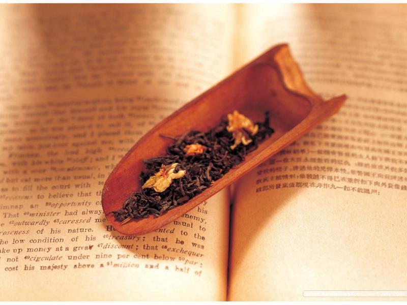 谁是第一个人工种植茶叶的人呢？
